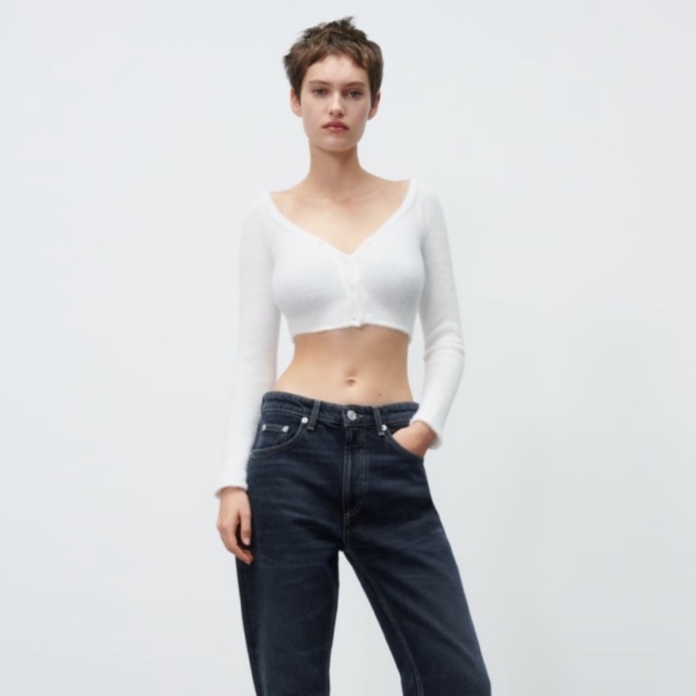 Zara White Ribbed Knit Cropped Cardigan